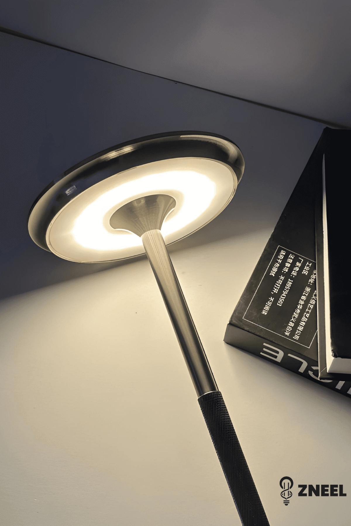 Premium %100 Alüminyum Şarjlı Masa Lambası – 3 Renk Dimli LED, 29 cm, Type-C, 8 Saat Kullanım. - Küçük 4