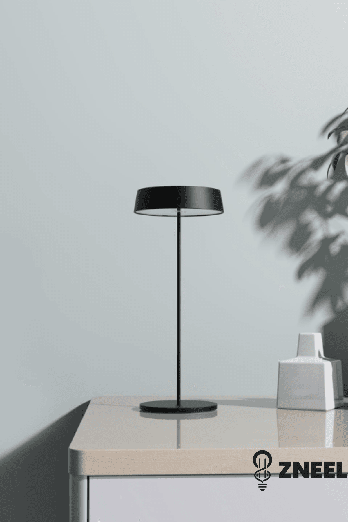 Solar Şarjlı Full Metal Dokunmatik Masa Lambası – 3 Işık Modu, Şık Modern Tasarım-Su Geçirmez