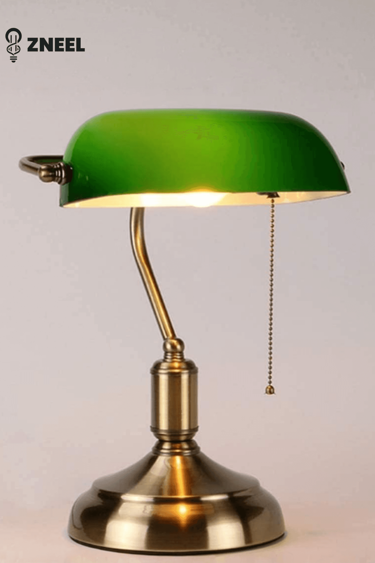 Banker Masa Lambası – Dinamik Oynar Başlık, Sağlam Taban, Cam Başlıklı Pirinç Kaplama - Küçük 2