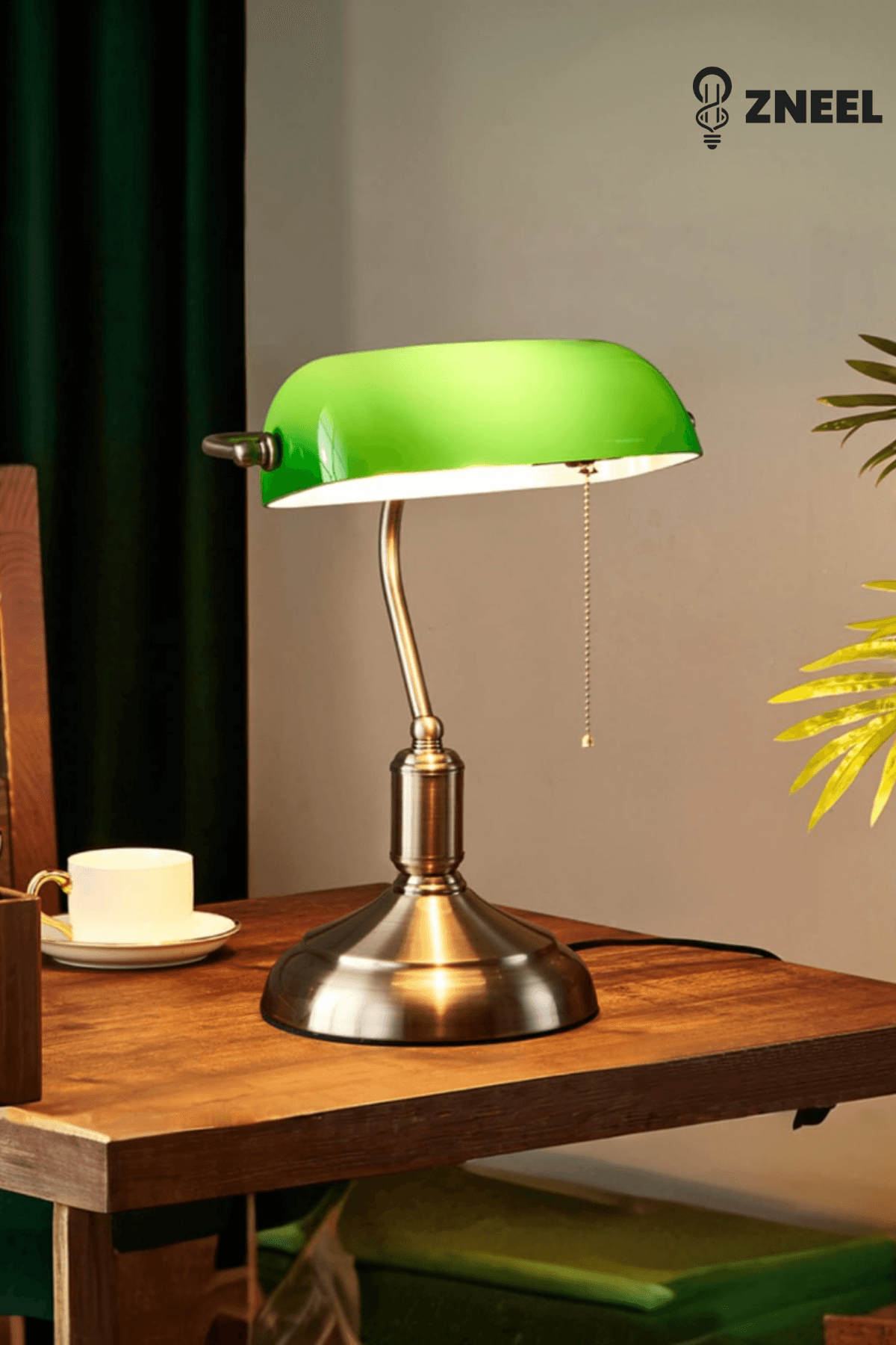 Banker Masa Lambası – Dinamik Oynar Başlık, Sağlam Taban, Cam Başlıklı Pirinç Kaplama - Küçük 4